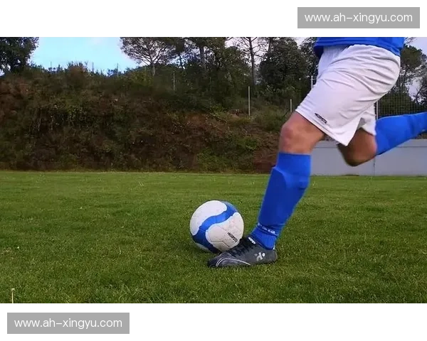 弱侧进攻战术解析与应用：提升球队进攻效率的关键策略